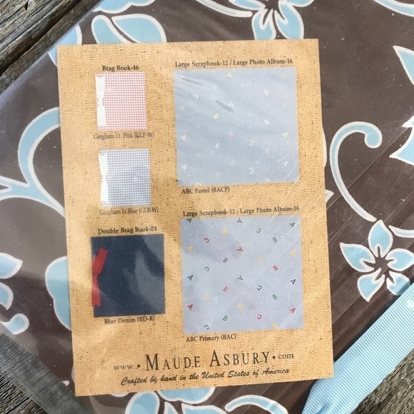 Maude Asbury Double Brag Book Blue Floral Print - Picture 3 of 4